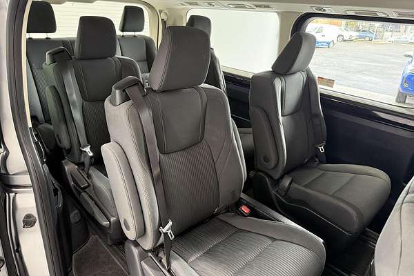 2019 Toyota Granvia GDH303R