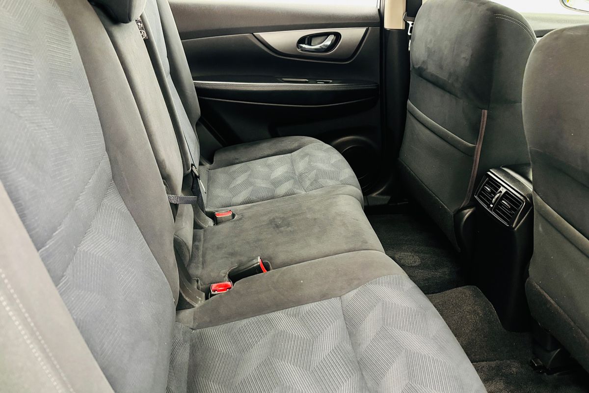 2015 Nissan X-TRAIL ST T32