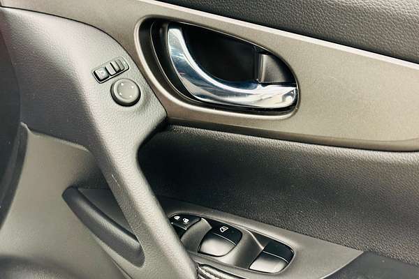 2015 Nissan X-TRAIL ST T32