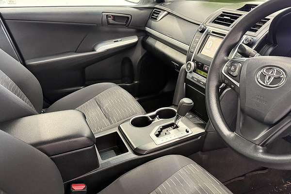 2017 Toyota Camry Altise AVV50R