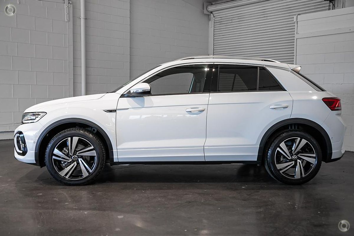 2025 Volkswagen T-Roc 140TSI R-Line D11