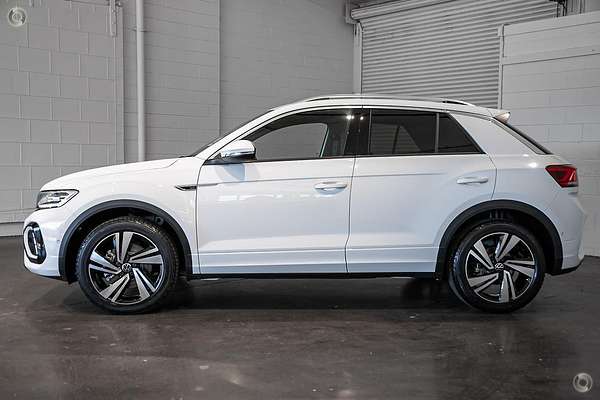 2025 Volkswagen T-Roc 140TSI R-Line D11