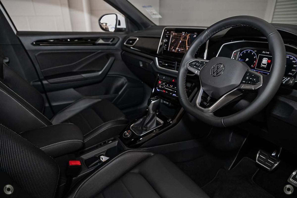 2025 Volkswagen T-Roc 140TSI R-Line D11
