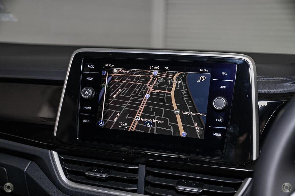 2025 Volkswagen T-Roc 140TSI R-Line D11