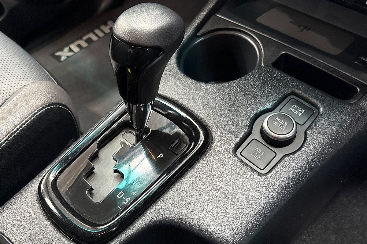 2024 Toyota Hilux Rogue 48V GUN126R 4X4