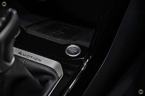 2025 Volkswagen T-Roc 140TSI R-Line D11