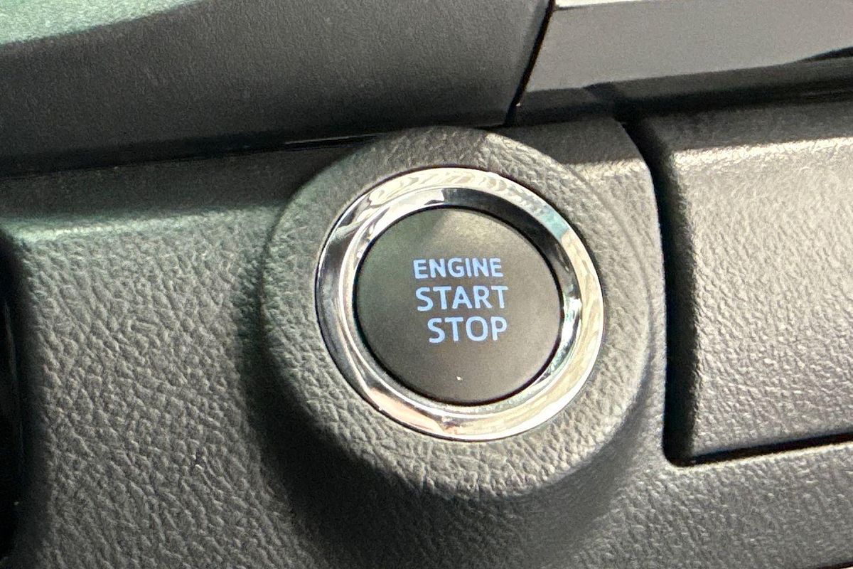 2024 Toyota Hilux Rogue 48V GUN126R 4X4