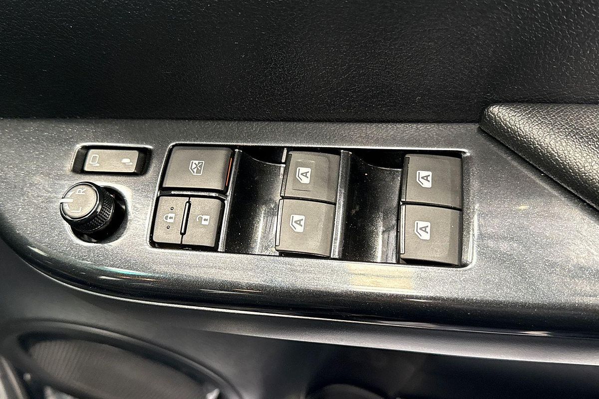 2024 Toyota Hilux Rogue 48V GUN126R 4X4