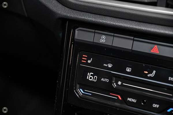 2025 Volkswagen T-Roc 140TSI R-Line D11