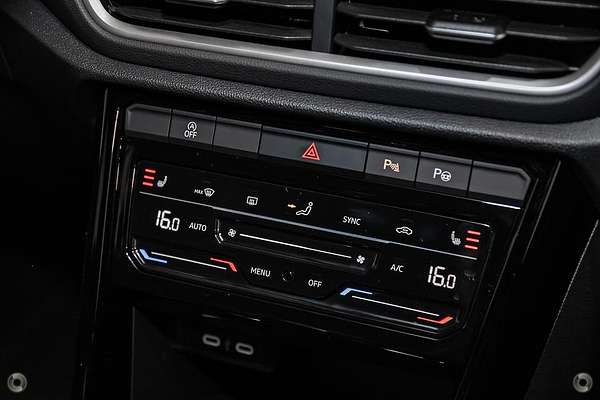 2025 Volkswagen T-Roc 140TSI R-Line D11