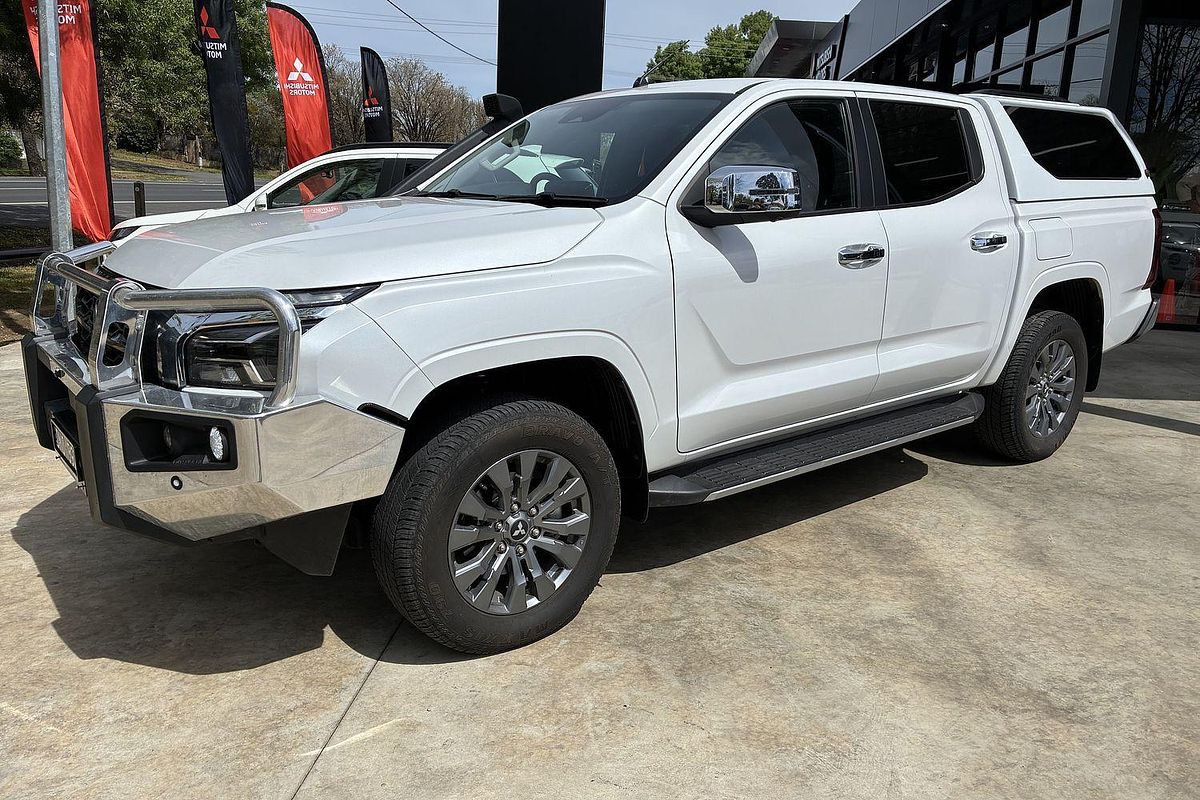 2024 Mitsubishi Triton GLS MV 4X4