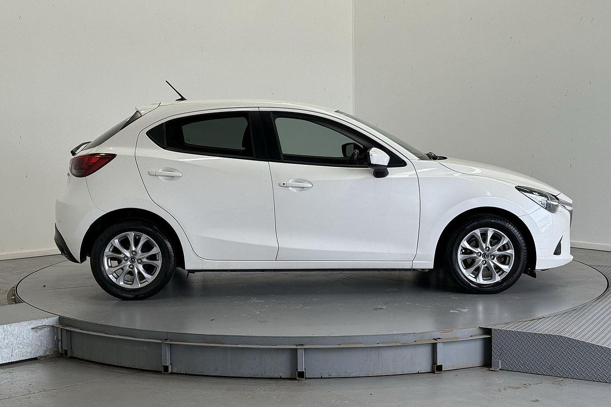 2015 Mazda 2 Maxx DJ Series