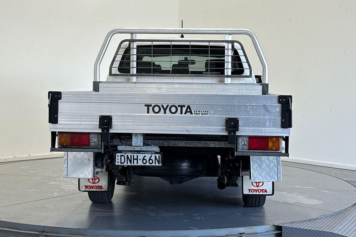 2015 Toyota Hilux Workmate TGN16R Rear Wheel Drive