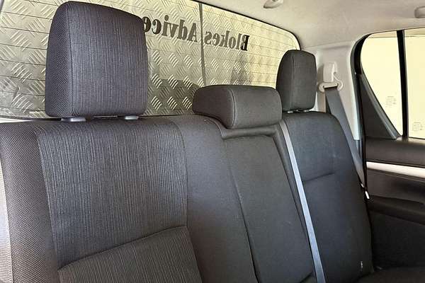 2016 Toyota Hilux SR5 GUN126R 4X4