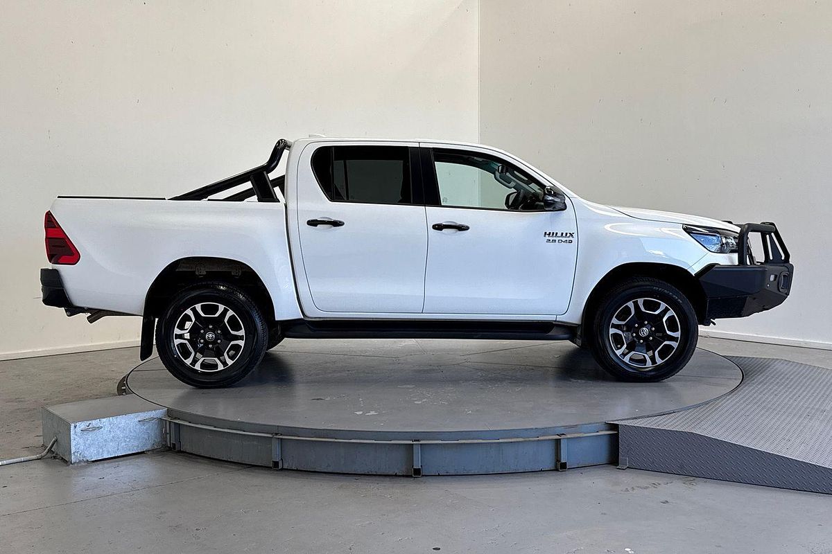 2024 Toyota Hilux SR5 48V GUN126R 4X4