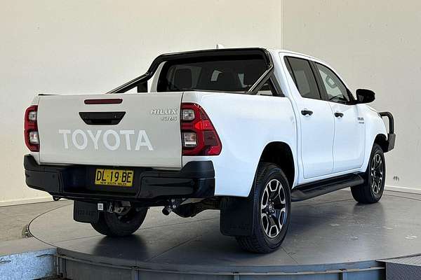 2024 Toyota Hilux SR5 48V GUN126R 4X4