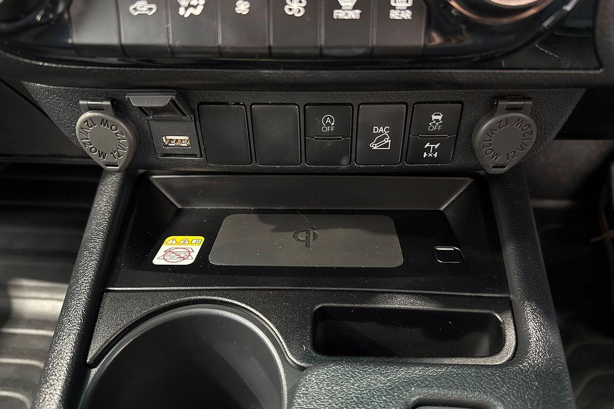 2024 Toyota Hilux SR5 48V GUN126R 4X4