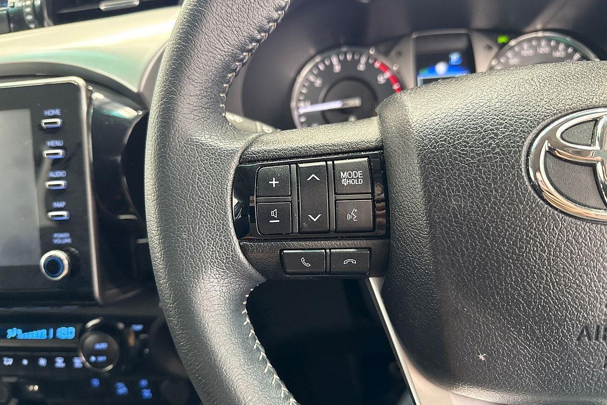 2024 Toyota Hilux SR5 48V GUN126R 4X4