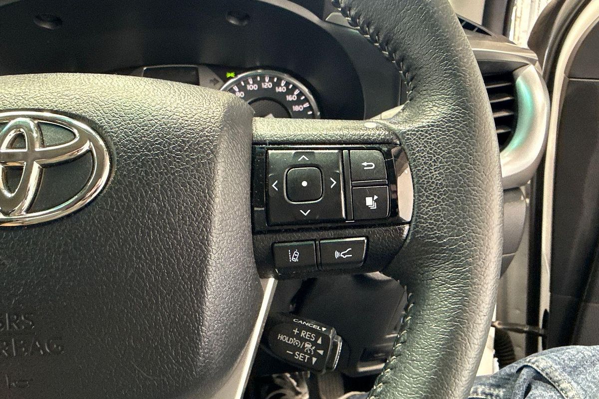 2024 Toyota Hilux SR5 48V GUN126R 4X4