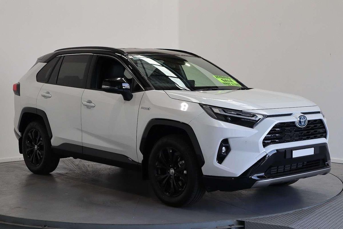 2024 Toyota RAV4 XSE AXAH54R