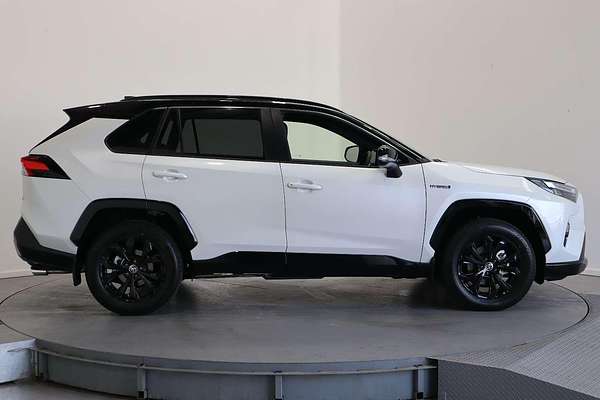 2024 Toyota RAV4 XSE AXAH54R