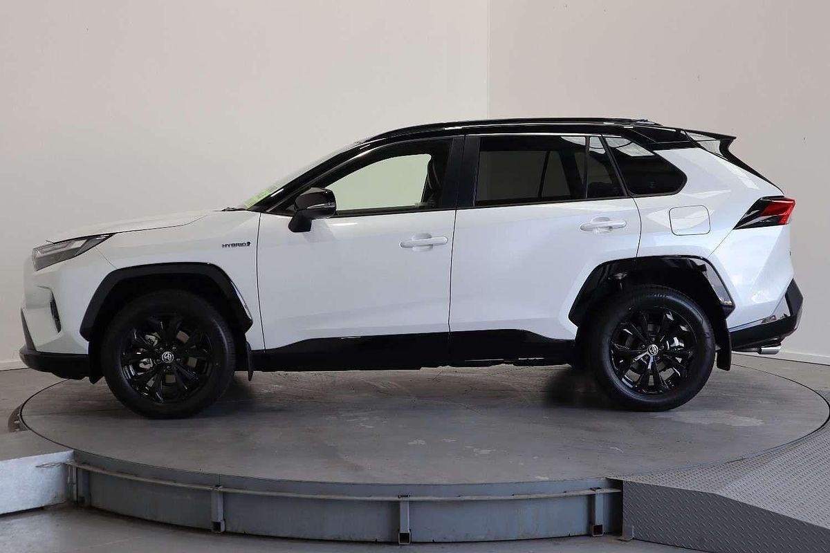 2024 Toyota RAV4 XSE AXAH54R