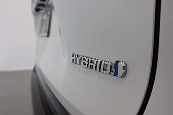 2024 Toyota RAV4 XSE AXAH54R