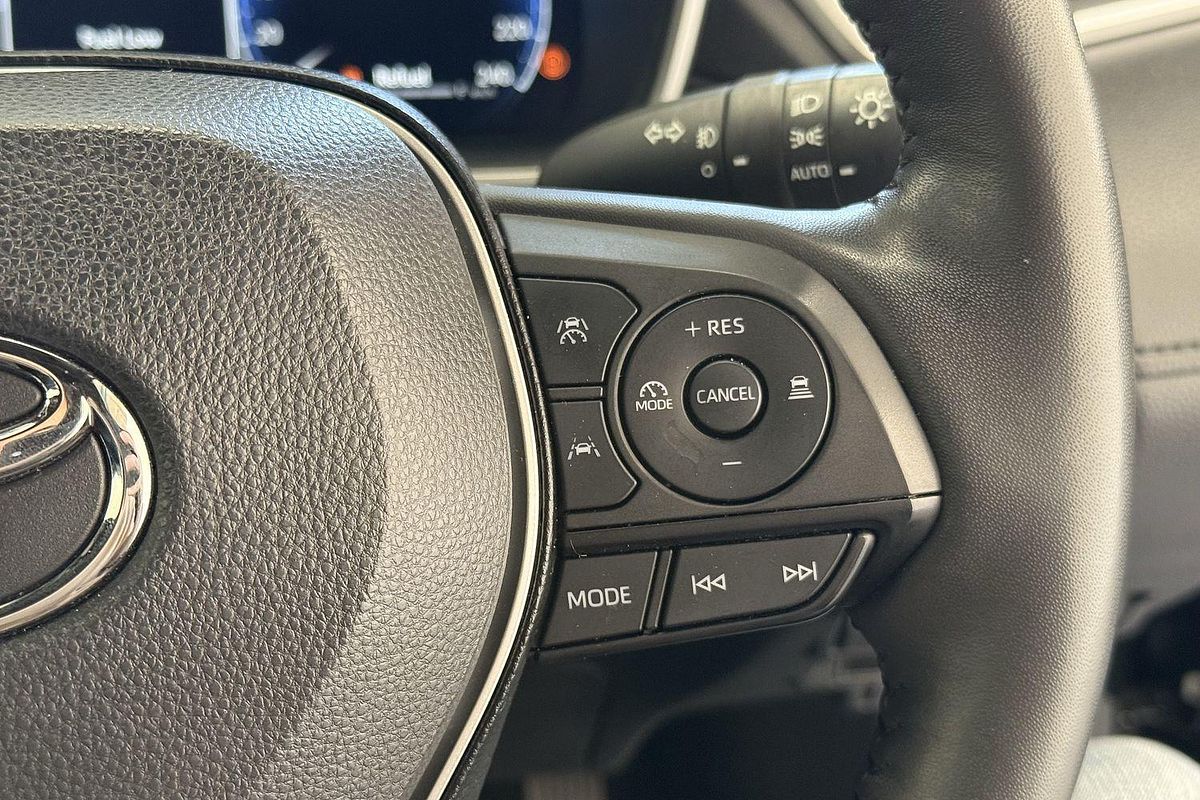 2024 Toyota Corolla Cross Atmos MXGH10R