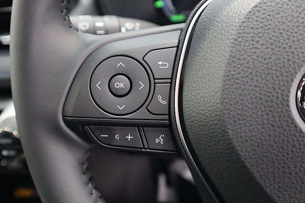 2024 Toyota RAV4 XSE AXAH54R