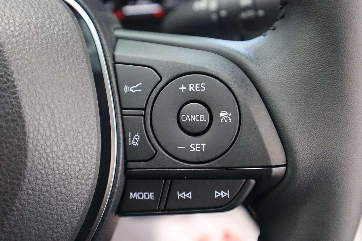 2024 Toyota RAV4 XSE AXAH54R