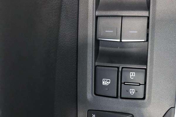 2024 Toyota RAV4 XSE AXAH54R