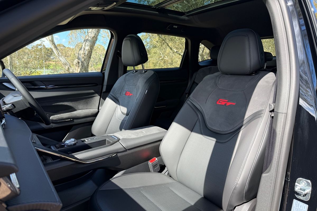 2025 GWM Haval H6GT Ultra PHEV B03