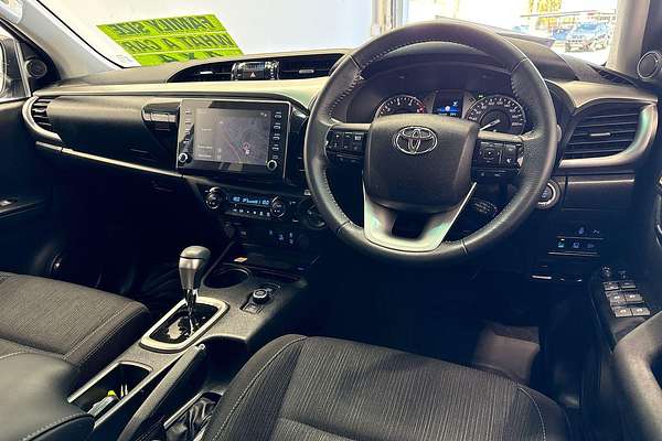 2024 Toyota Hilux SR5 48V GUN126R 4X4