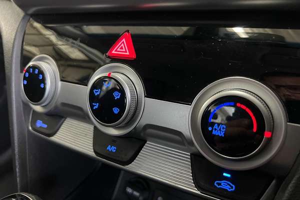 2019 Hyundai Elantra Active AD.2