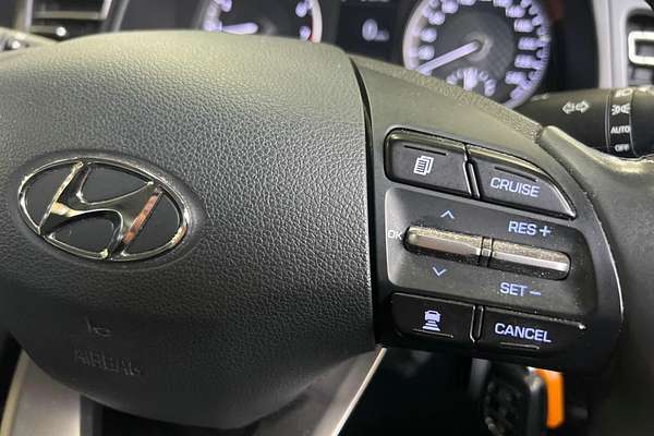 2019 Hyundai Elantra Active AD.2