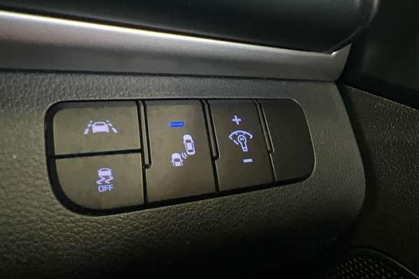 2019 Hyundai Elantra Active AD.2