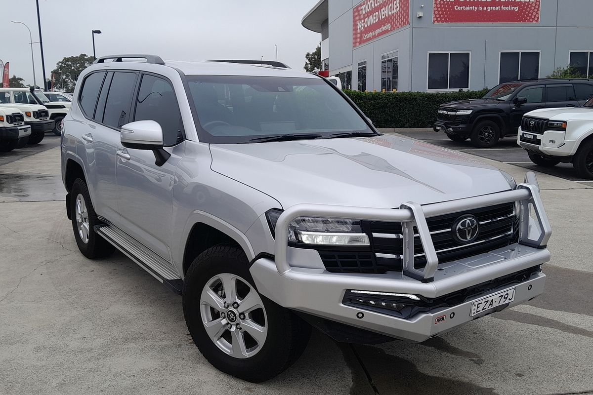 2023 Toyota Landcruiser GXL FJA300R