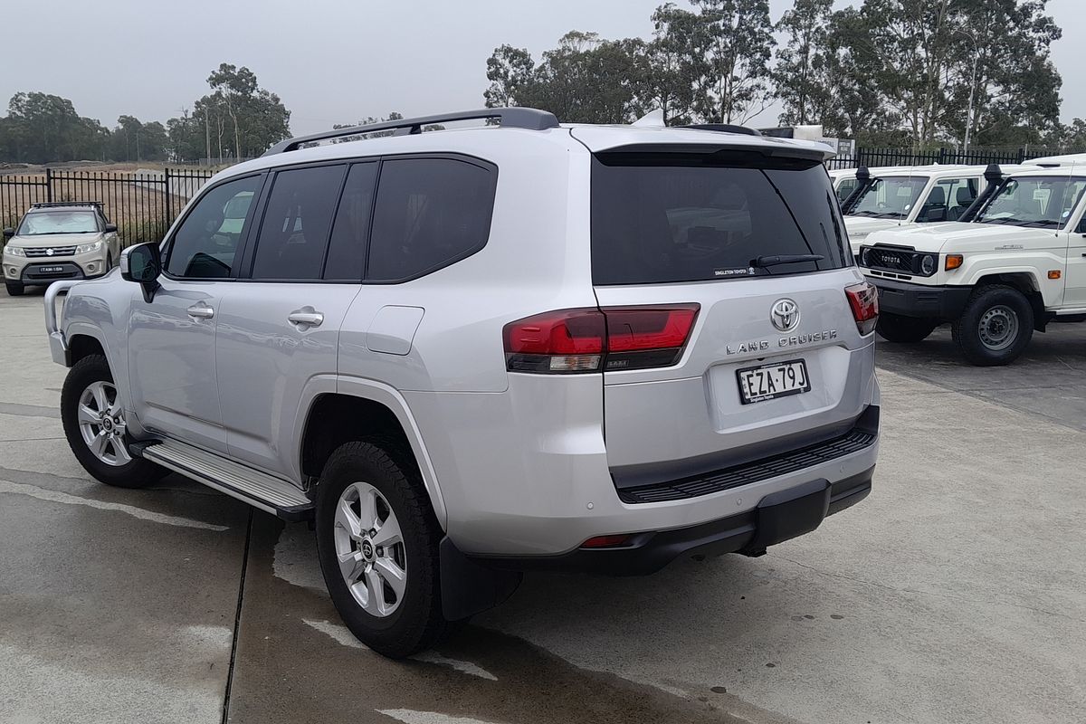 2023 Toyota Landcruiser GXL FJA300R