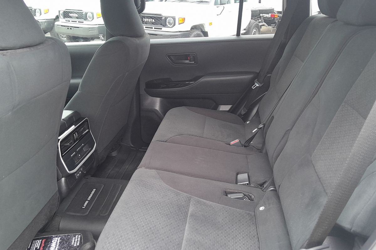 2023 Toyota Landcruiser GXL FJA300R