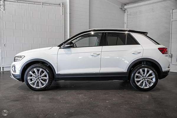 2025 Volkswagen T-Roc 110TSI Style D11