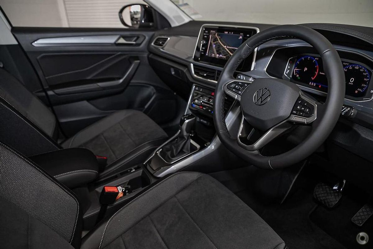 2025 Volkswagen T-Roc 110TSI Style D11