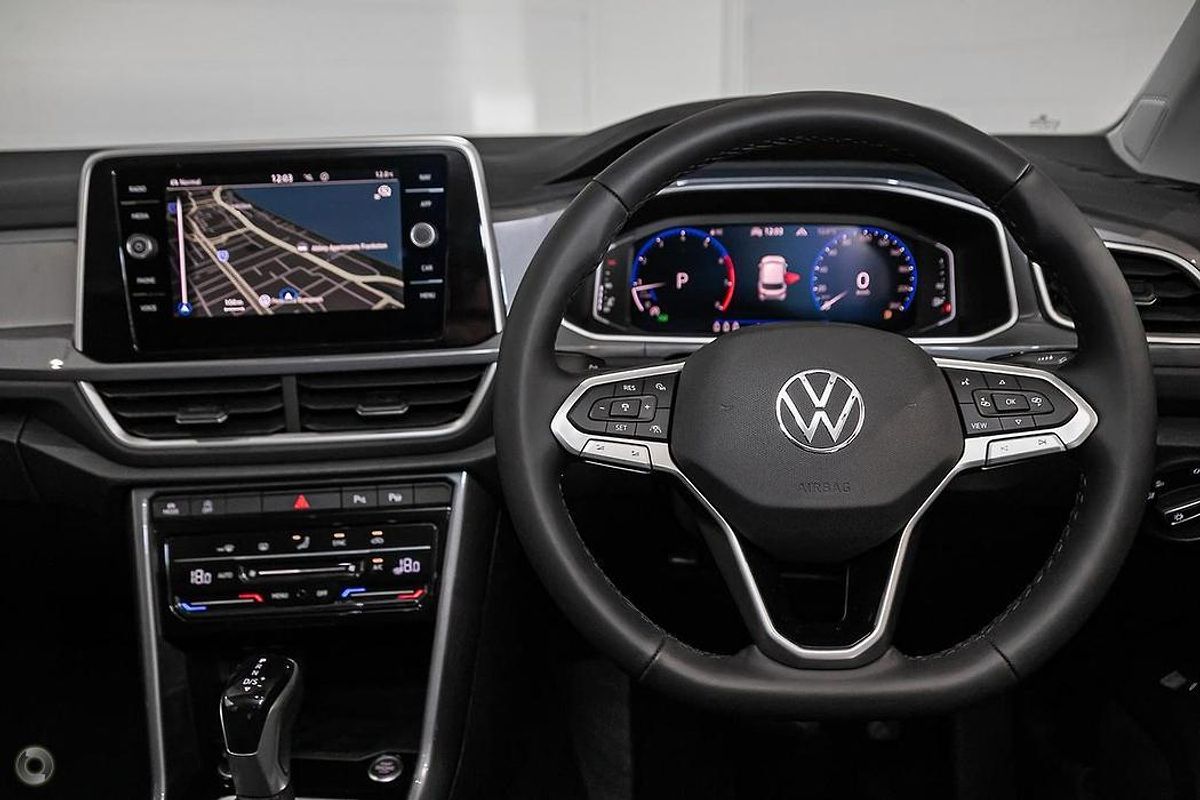 2025 Volkswagen T-Roc 110TSI Style D11
