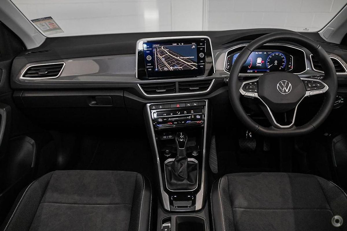 2025 Volkswagen T-Roc 110TSI Style D11