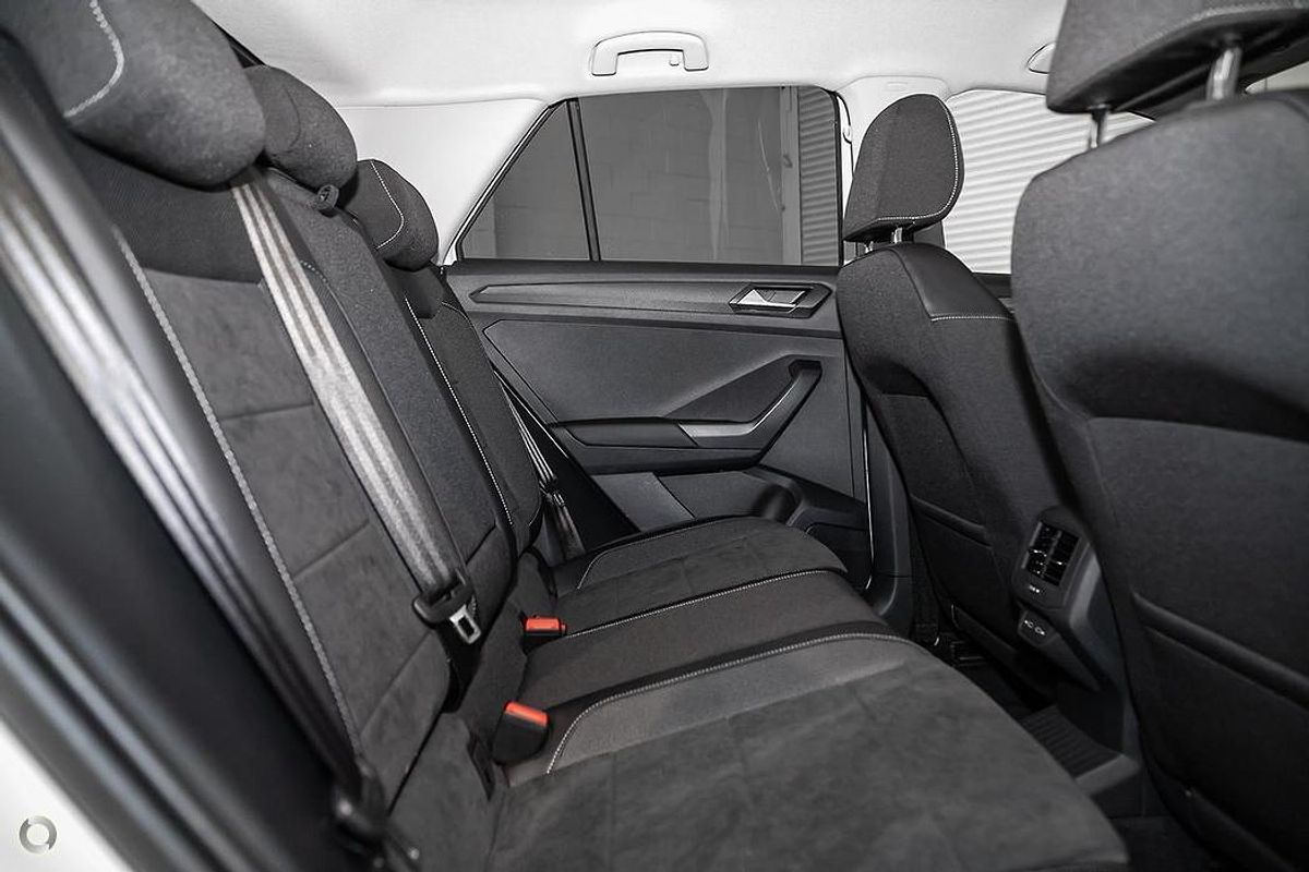 2025 Volkswagen T-Roc 110TSI Style D11