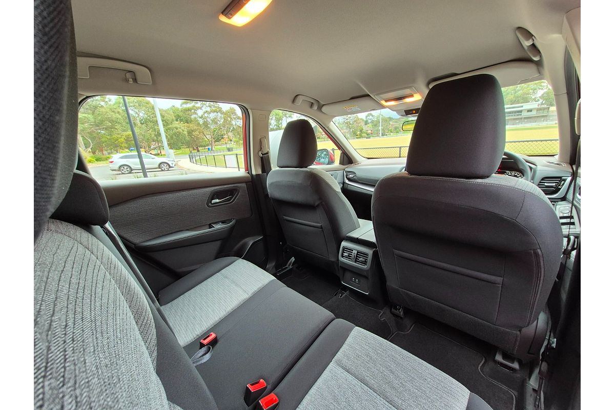 2023 Nissan X-TRAIL ST T33