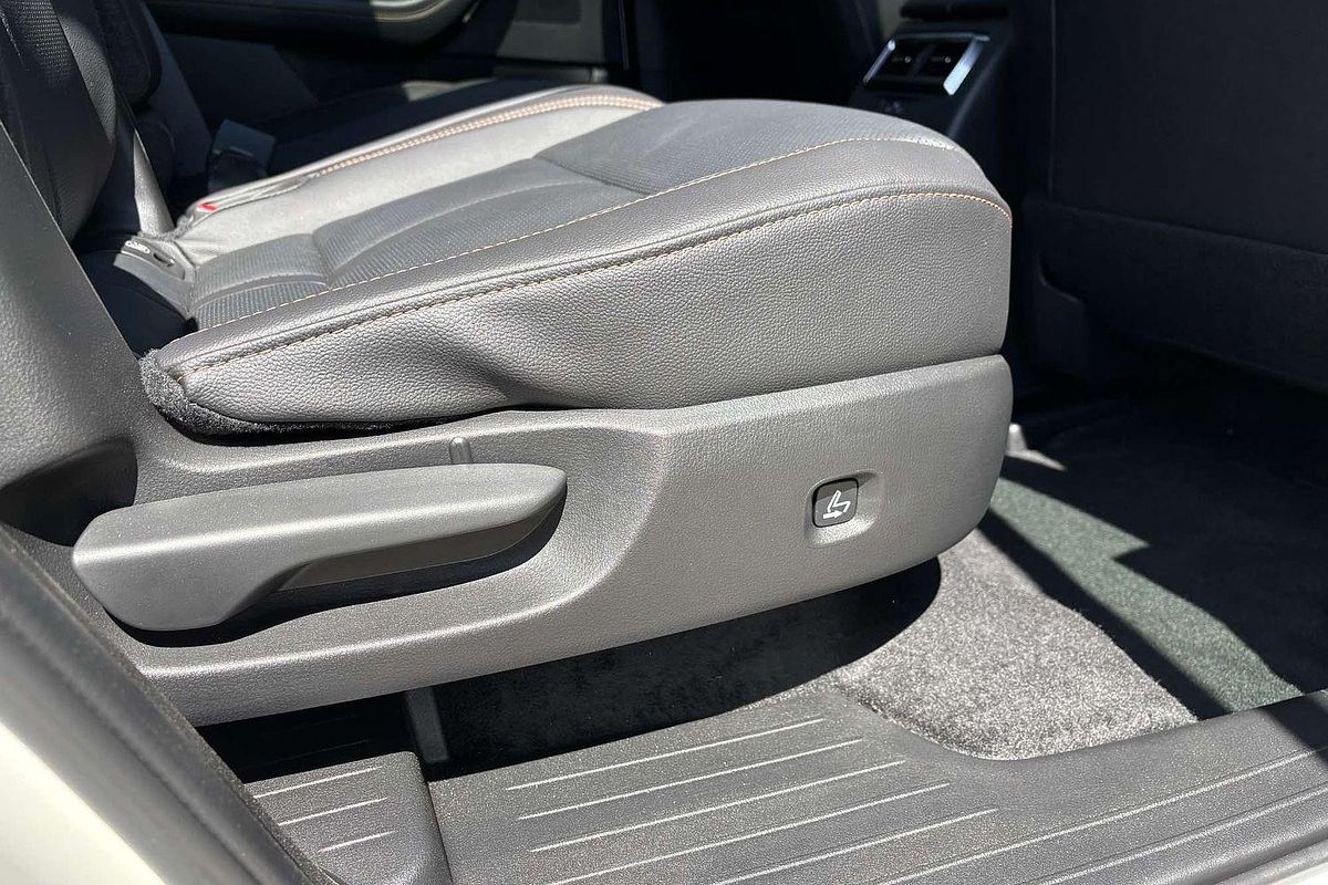 2025 Mazda CX-90 G50e GT KK