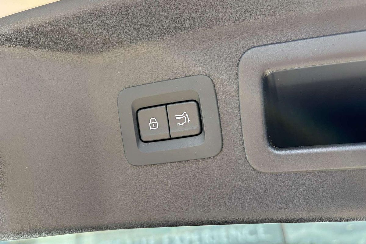 2025 Mazda CX-90 G50e GT KK