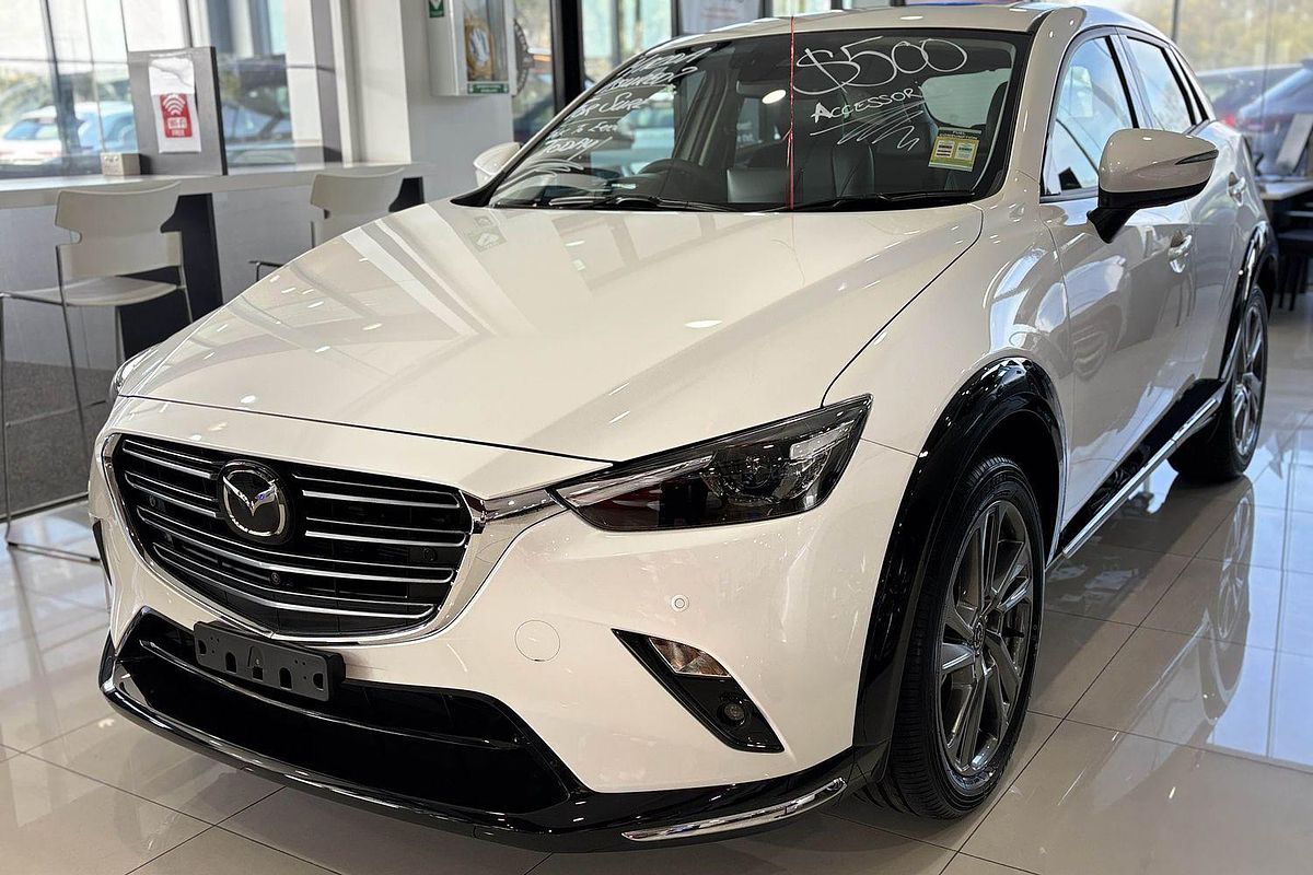 2025 Mazda CX-3 G20 Akari DK
