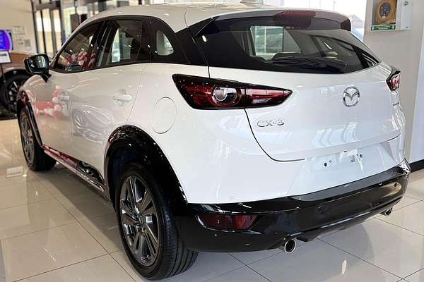 2025 Mazda CX-3 G20 Akari DK