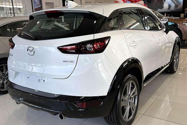 2025 Mazda CX-3 G20 Akari DK